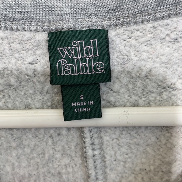 Color block sweatshirt - Picture 3 of 3